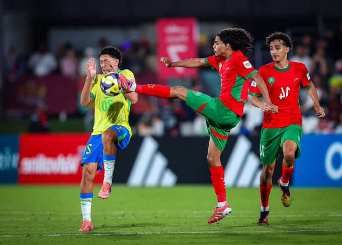 Elyes Saïdi : Arsenal cible le jeune milieu marocain de l’AJ Auxerre